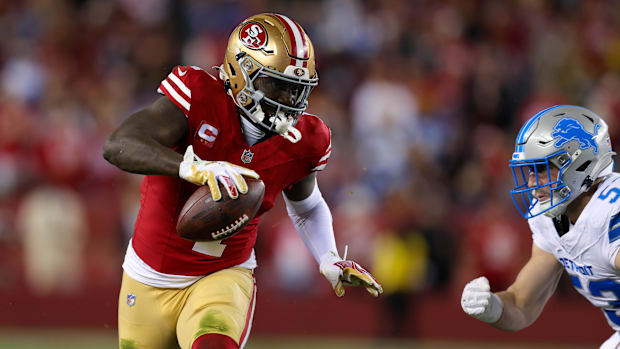 绿联USB4雷电拓展坞